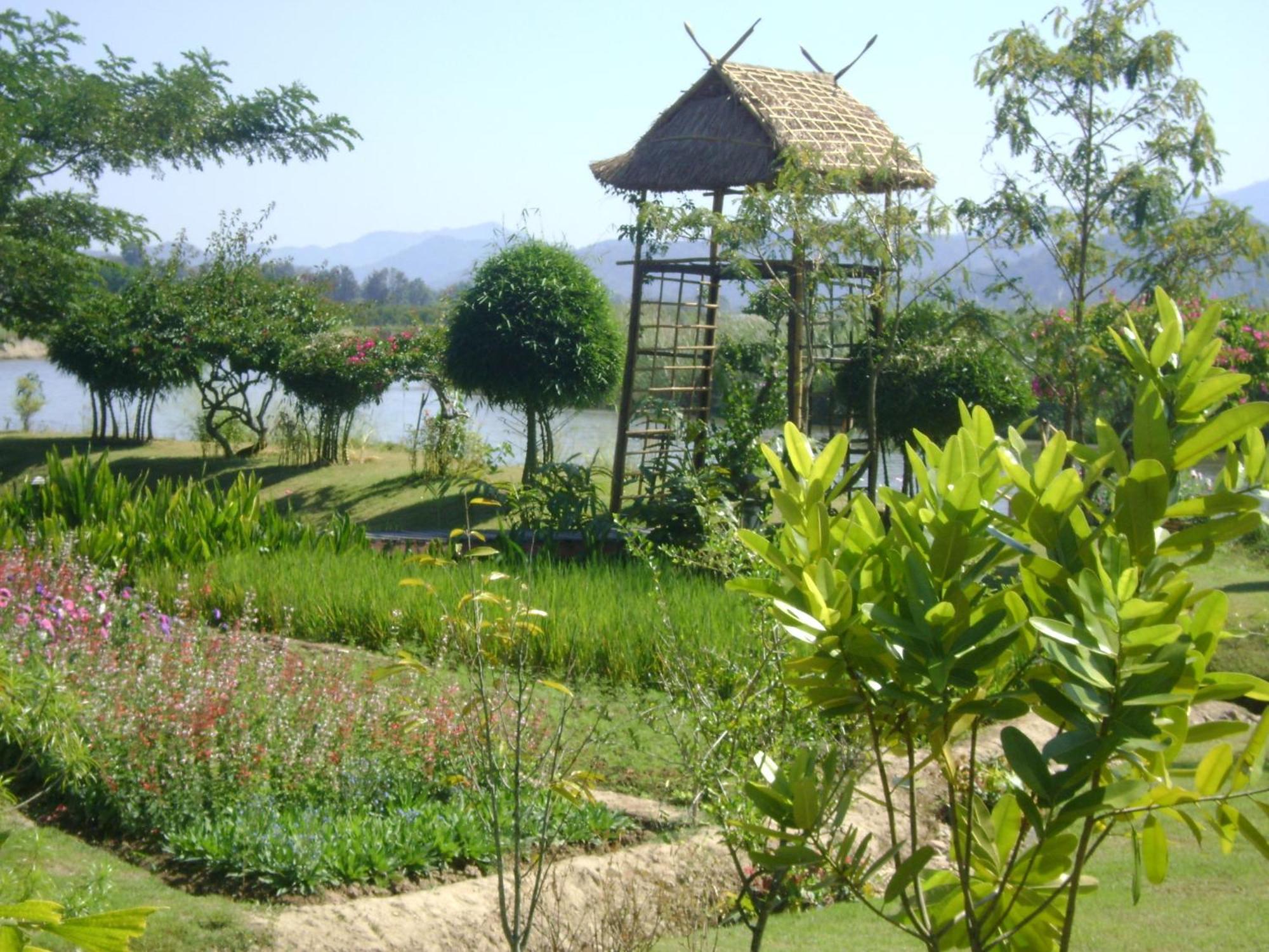 Maekok River Village Resort Mae Ai Dış mekan fotoğraf