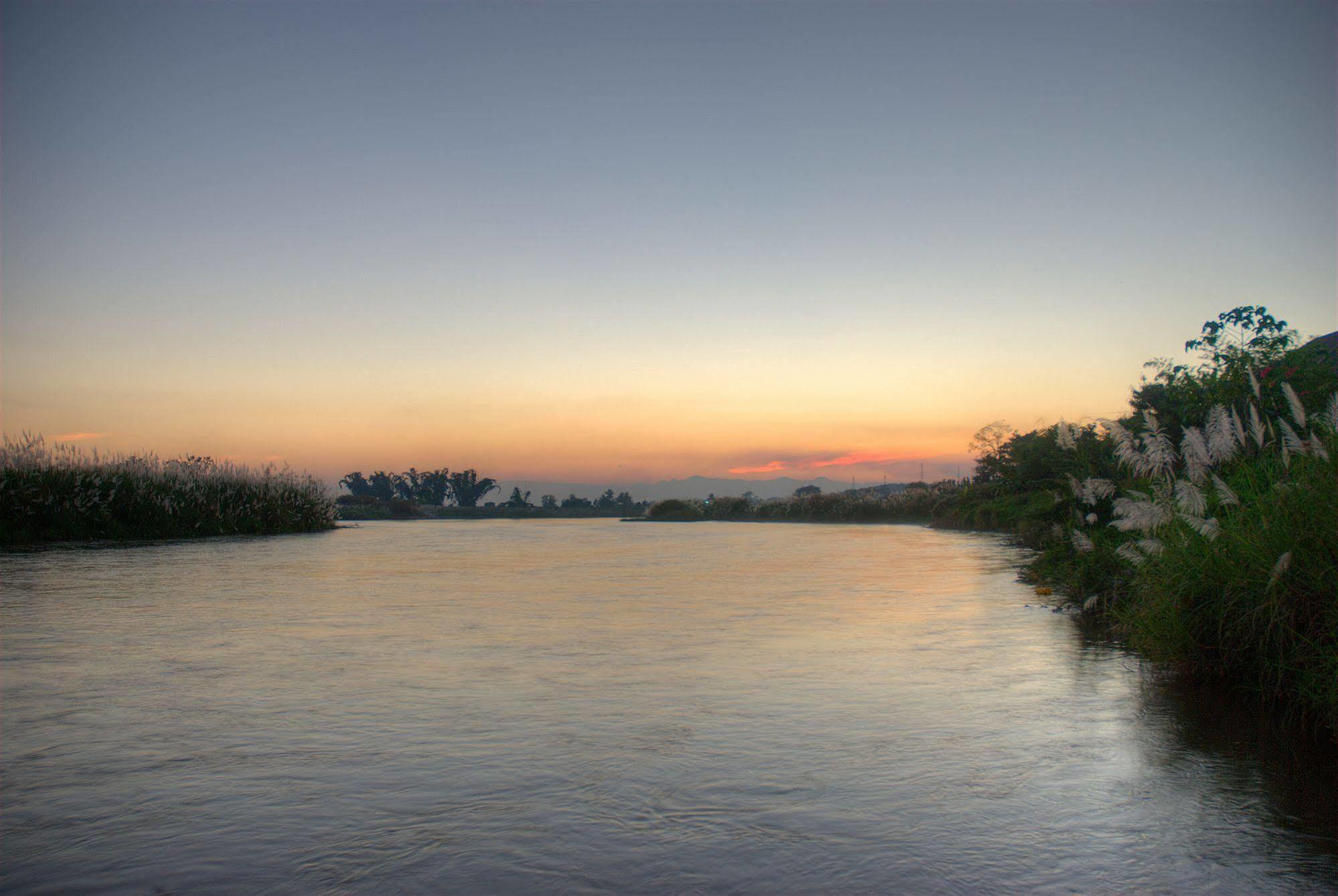 Maekok River Village Resort Mae Ai Dış mekan fotoğraf