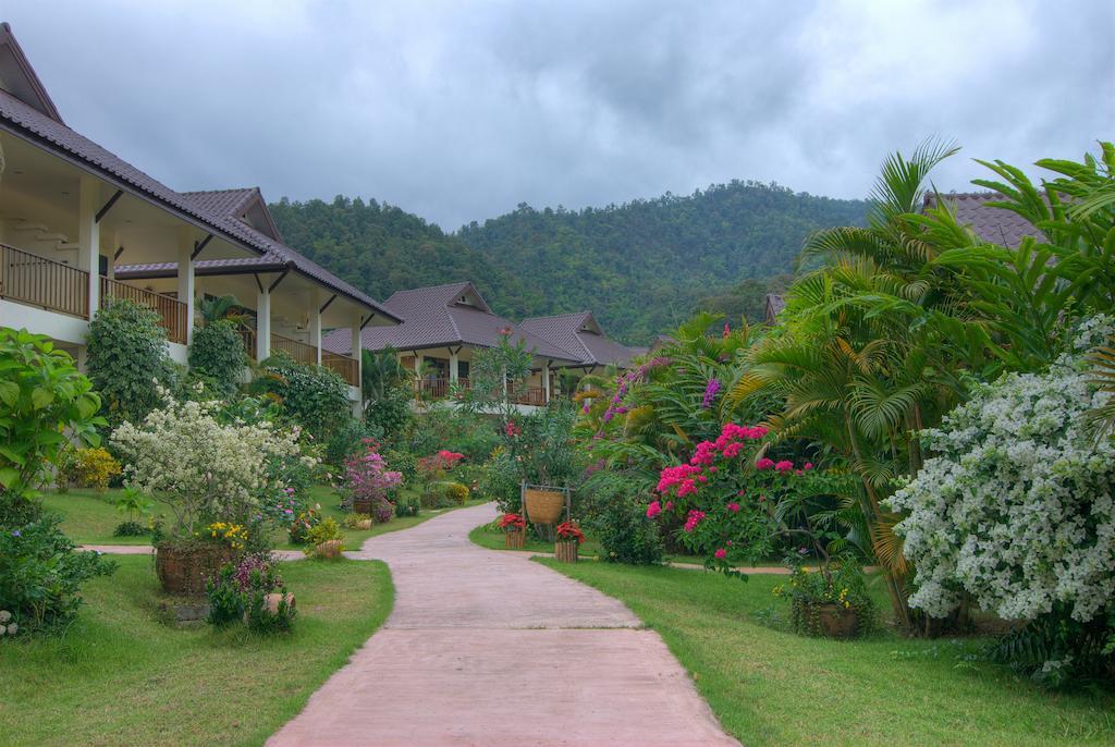 Maekok River Village Resort Mae Ai Dış mekan fotoğraf
